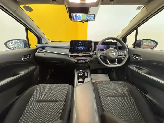 日産 ノート X 群馬県 2024(令6)年 3万km バーガンディー 安全性能/・エマージェンシーブレーキ/・プロパイロット/・ブラインドスポットモニター/・車線逸脱防止支援/・速度標識表示/・駐車支援/・後退時車両検知/純正9インチメモリナビ/　　BT/フルセグ/    USB/HDMI/FM/AM/    AppleCarPlay/AndroidAuto/アラウンドビューモニター/デジタルインナーミラー/オートLEDヘッドライト/オートブレーキホールド/電動パーキングブレーキ/スマートキー/置くだけ充電/ビルドインETC2.0