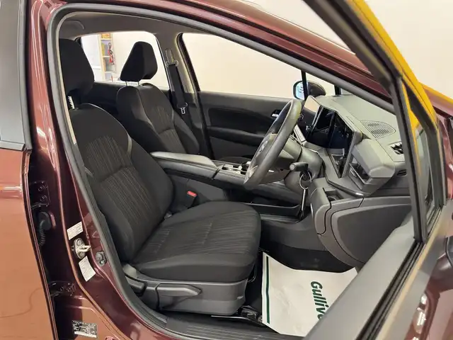 日産 ノート X 群馬県 2024(令6)年 3万km バーガンディー 安全性能/・エマージェンシーブレーキ/・プロパイロット/・ブラインドスポットモニター/・車線逸脱防止支援/・速度標識表示/・駐車支援/・後退時車両検知/純正9インチメモリナビ/　　BT/フルセグ/    USB/HDMI/FM/AM/    AppleCarPlay/AndroidAuto/アラウンドビューモニター/デジタルインナーミラー/オートLEDヘッドライト/オートブレーキホールド/電動パーキングブレーキ/スマートキー/置くだけ充電/ビルドインETC2.0