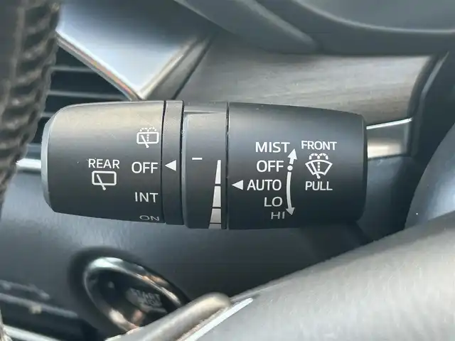 マツダ ＣＸ－８ XD Lパッケージ 熊本県 2018(平30)年 5.5万km ソウルレッドクリスタルM 純正ナビ/・AM/FM/CD/DVD/USB/AUX/BT/・フルセグTV/全周囲カメラ/・フロント/サイド/バック/アイドリングストップ/車間認知支援システム/スマートブレーキサポート/ブラインドスポットモニター/レーンキープアシストシステム/交通標識認識システム/ドライバーアテンションアラート/オートマチックハイビーム/アダプティブクルーズコントロール/ヘッドアップディスプレイ/前後コーナーセンサー/革巻きステアリング/・ステアリングリモコン/・ステアリングヒーター/レザーシート/・D/N席＋二列目シートヒーター/・D/N席エアシート/・D/N席パワーシート/・D席シートメモリー/BOSEサウンド/オートライト/・LEDライト/・フォグランプ/社外後席用モニター/パワーバックドア/電動格納ミラー/・ウィンカーミラー/前後ドライブレコーダー（ZDR-015）/電動サイドブレーキ/・オートホールドブレーキ/ETC/ルーフレール/ドアバイザー/純正フロアマット/純正アルミホイール/スマートキー/・スペアキー