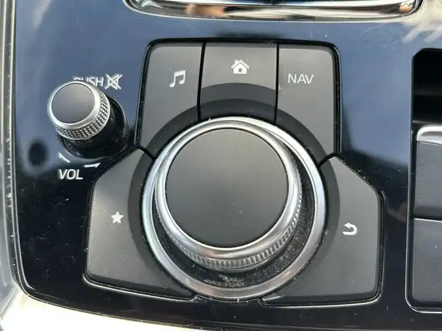 マツダ ＣＸ－８ XD Lパッケージ 熊本県 2018(平30)年 5.5万km ソウルレッドクリスタルM 純正ナビ/・AM/FM/CD/DVD/USB/AUX/BT/・フルセグTV/全周囲カメラ/・フロント/サイド/バック/アイドリングストップ/車間認知支援システム/スマートブレーキサポート/ブラインドスポットモニター/レーンキープアシストシステム/交通標識認識システム/ドライバーアテンションアラート/オートマチックハイビーム/アダプティブクルーズコントロール/ヘッドアップディスプレイ/前後コーナーセンサー/革巻きステアリング/・ステアリングリモコン/・ステアリングヒーター/レザーシート/・D/N席＋二列目シートヒーター/・D/N席エアシート/・D/N席パワーシート/・D席シートメモリー/BOSEサウンド/オートライト/・LEDライト/・フォグランプ/社外後席用モニター/パワーバックドア/電動格納ミラー/・ウィンカーミラー/前後ドライブレコーダー（ZDR-015）/電動サイドブレーキ/・オートホールドブレーキ/ETC/ルーフレール/ドアバイザー/純正フロアマット/純正アルミホイール/スマートキー/・スペアキー