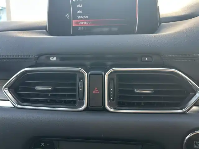 マツダ ＣＸ－８ XD Lパッケージ 熊本県 2018(平30)年 5.5万km ソウルレッドクリスタルM 純正ナビ/・AM/FM/CD/DVD/USB/AUX/BT/・フルセグTV/全周囲カメラ/・フロント/サイド/バック/アイドリングストップ/車間認知支援システム/スマートブレーキサポート/ブラインドスポットモニター/レーンキープアシストシステム/交通標識認識システム/ドライバーアテンションアラート/オートマチックハイビーム/アダプティブクルーズコントロール/ヘッドアップディスプレイ/前後コーナーセンサー/革巻きステアリング/・ステアリングリモコン/・ステアリングヒーター/レザーシート/・D/N席＋二列目シートヒーター/・D/N席エアシート/・D/N席パワーシート/・D席シートメモリー/BOSEサウンド/オートライト/・LEDライト/・フォグランプ/社外後席用モニター/パワーバックドア/電動格納ミラー/・ウィンカーミラー/前後ドライブレコーダー（ZDR-015）/電動サイドブレーキ/・オートホールドブレーキ/ETC/ルーフレール/ドアバイザー/純正フロアマット/純正アルミホイール/スマートキー/・スペアキー