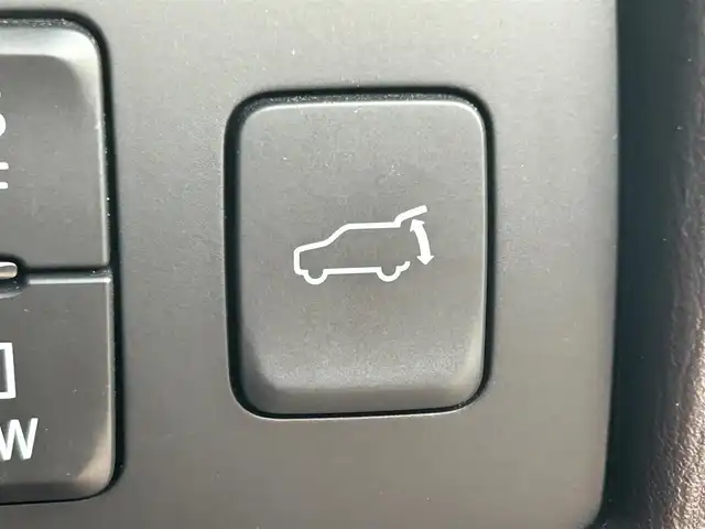 マツダ ＣＸ－８ XD Lパッケージ 熊本県 2018(平30)年 5.5万km ソウルレッドクリスタルM 純正ナビ/・AM/FM/CD/DVD/USB/AUX/BT/・フルセグTV/全周囲カメラ/・フロント/サイド/バック/アイドリングストップ/車間認知支援システム/スマートブレーキサポート/ブラインドスポットモニター/レーンキープアシストシステム/交通標識認識システム/ドライバーアテンションアラート/オートマチックハイビーム/アダプティブクルーズコントロール/ヘッドアップディスプレイ/前後コーナーセンサー/革巻きステアリング/・ステアリングリモコン/・ステアリングヒーター/レザーシート/・D/N席＋二列目シートヒーター/・D/N席エアシート/・D/N席パワーシート/・D席シートメモリー/BOSEサウンド/オートライト/・LEDライト/・フォグランプ/社外後席用モニター/パワーバックドア/電動格納ミラー/・ウィンカーミラー/前後ドライブレコーダー（ZDR-015）/電動サイドブレーキ/・オートホールドブレーキ/ETC/ルーフレール/ドアバイザー/純正フロアマット/純正アルミホイール/スマートキー/・スペアキー