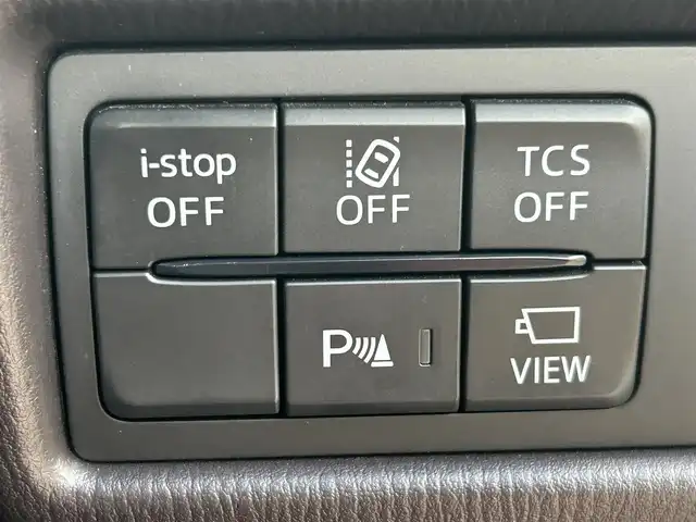 マツダ ＣＸ－８ XD Lパッケージ 熊本県 2018(平30)年 5.5万km ソウルレッドクリスタルM 純正ナビ/・AM/FM/CD/DVD/USB/AUX/BT/・フルセグTV/全周囲カメラ/・フロント/サイド/バック/アイドリングストップ/車間認知支援システム/スマートブレーキサポート/ブラインドスポットモニター/レーンキープアシストシステム/交通標識認識システム/ドライバーアテンションアラート/オートマチックハイビーム/アダプティブクルーズコントロール/ヘッドアップディスプレイ/前後コーナーセンサー/革巻きステアリング/・ステアリングリモコン/・ステアリングヒーター/レザーシート/・D/N席＋二列目シートヒーター/・D/N席エアシート/・D/N席パワーシート/・D席シートメモリー/BOSEサウンド/オートライト/・LEDライト/・フォグランプ/社外後席用モニター/パワーバックドア/電動格納ミラー/・ウィンカーミラー/前後ドライブレコーダー（ZDR-015）/電動サイドブレーキ/・オートホールドブレーキ/ETC/ルーフレール/ドアバイザー/純正フロアマット/純正アルミホイール/スマートキー/・スペアキー