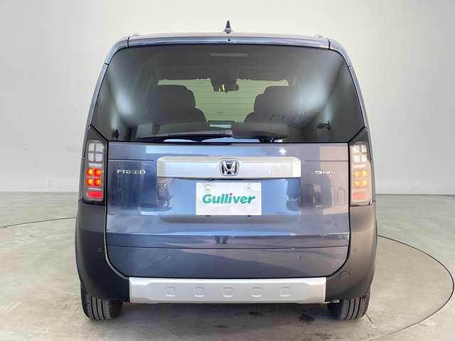 ホンダ フリード ハイブリット e:HEV クロスター 兵庫県 2025(令7)年 0.1千km メテオロイドグレーメタリック ・登録済未使用車/・純正9インチナビ/・フルセグ・BT・USB・Apple Car Play/・バックカメラ/・両側パワースライドドア/・衝突軽減ブレーキ/・路外逸脱抑制機能/・踏み間違い衝突軽減システム/・パーキングセンサー/・先行車発進お知らせ/・レーンキープアシスト/・ブラインドスポットモニター/・標識認識機能/・アダプティブクルーズコントロール/・ハーフレザー/・前席シートヒーター/・2列目サンシェード/・3列目サーキュレーター/・LEDヘッドライト/・フォグランプ/・オートライト/・オートマチックハイビーム/・プッシュスタート/・スマートキー/・スペアキー