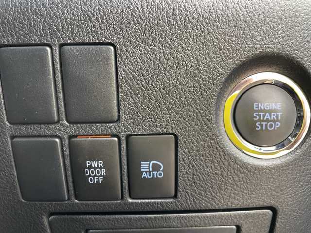 トヨタ アルファード S タイプゴールド 石川県 2020(令2)年 4.8万km パール 純正ディスプレイオーディオ　ナビ　フルセグ　バックカメラ　サンルーフ　ＬＥＤヘッドライト　ビルトインＥＴＣ　パワーバックドア　両側パワスラ　ハーフレザーシート　セーフティセンス　レーダークルーズ