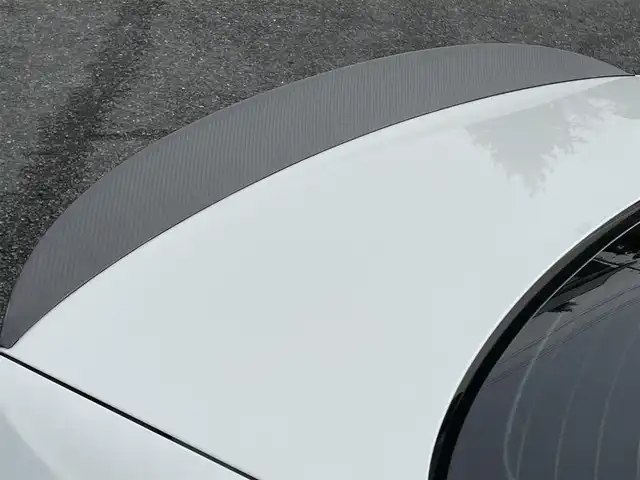 ＢＭＷ Ｍ３ クーペ 千葉県 2009(平21)年 6.7万km アルピンホワイトⅢ Mドライブパッケージ/カーボンルーフ/社外カーボンフロントスポイラー/社外カーボントランクスポイラ/ー/純正18インチAW/純正HDDナビ/バックカメラ