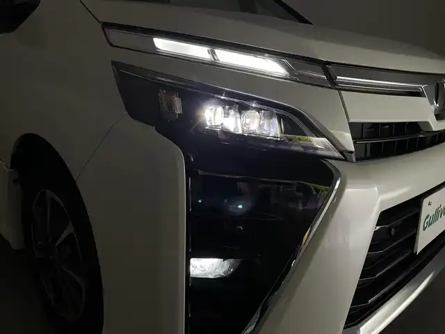 トヨタ ヴォクシー ZS 煌Ⅱ 群馬県 2019(平31)年 4万km ホワイトパールクリスタルシャイン 純正9インチSDナビ　（NSZT-Y68T）/フルセグTV/AM/FM/Bluetooth/DVD/CD/バックカメラ/ETC/前後ドライブレコーダー/両側パワースライドドア/トヨタセーフティセンス/・プリクラッシュセーフティ/・レーンディパーチャーアラート/・オートマチックハイビーム/先行車発進告知/インテリジェントクリアランスソナー/・パーキングサポートブレーキ【静止物】/LEDヘッドライト/LEDフォグランプ/クルーズコントロール/アイドリングストップ/プッシュスタート/スマートキー
