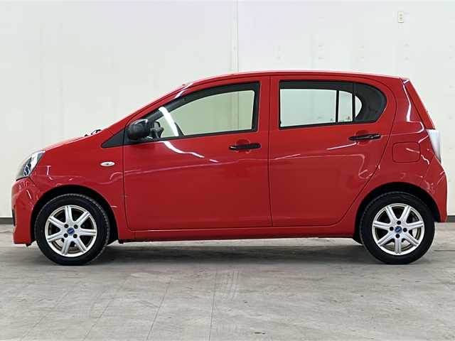 ダイハツ ミラ イース Lf SA 道央・札幌 2014(平26)年 16.6万km シャイニングレッド /4WD//アイドリングストップ//CD//ミュージックサーバー//ミュージックプレイヤー接続(AUX)//布シート//アルミホイール社外14インチ//ABS//横滑り防止装置//衝突被害軽減システム//ダブルエアバック//パワーウィンドウ//パワーステアリング