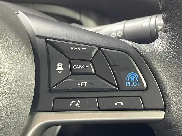 日産 セレナ ハイウェイスター V 大阪府 2021(令3)年 2.8万km ダイヤモンドブラック プロパイロット 純正ナビ(フルセグ/DVD再生/Bluetooth) 360カメラ ETC 両側パワースライドドア 後席モニター デジタルインナーミラー 衝突軽減 BSM クリアランスソナー ドラレコ
