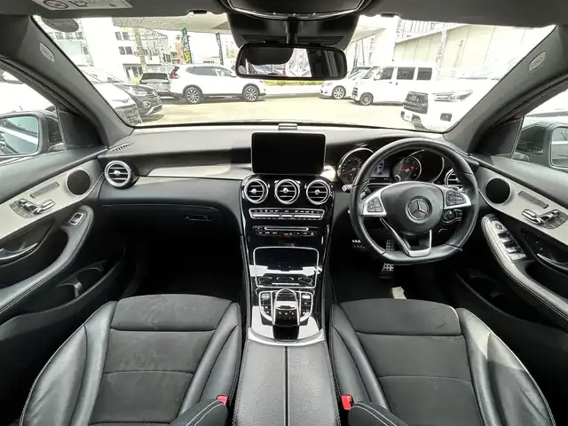 メルセデス・ベンツ ＧＬＣ２２０ d 4マチック クーペ スポーツ 福岡県 2018(平30)年 5.6万km オブシディアンブラック 純正ナビ（AM/FM/BT）/前席パワーシート（メモリ付き）/全席シートヒーター/クルーズコントロール/バックカメラ/アラウンドビューモニター/ヘッドアップディスプレイ/ブラインドスポットアシスト/アテンションアシスト/アクティブブレーキアシスト/パワーバックドア/ステアリングパイロット/デュアルエアコン/ETC/純正フロアマット/純正19インチアルミホイール/プッシュスタート/スマートキー/スペアキー×１/保証書