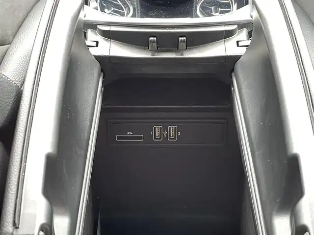 メルセデス・ベンツ ＧＬＣ２２０ d 4マチック クーペ スポーツ 福岡県 2018(平30)年 5.6万km オブシディアンブラック 純正ナビ（AM/FM/BT）/前席パワーシート（メモリ付き）/全席シートヒーター/クルーズコントロール/バックカメラ/アラウンドビューモニター/ヘッドアップディスプレイ/ブラインドスポットアシスト/アテンションアシスト/アクティブブレーキアシスト/パワーバックドア/ステアリングパイロット/デュアルエアコン/ETC/純正フロアマット/純正19インチアルミホイール/プッシュスタート/スマートキー/スペアキー×１/保証書
