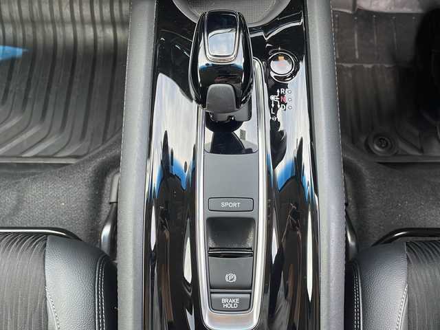 ホンダ ヴェゼル ハイブリッド Z ホンダセンシング 山口県 2020(令2)年 3.6万km プラチナホワイトパール 純正メモリナビ　/フルセグＴＶ　/ＬＥＤヘッドライト　/シートヒーター　/コーナーセンサー　/クルーズコントロール　/バックカメラ　/ハーフレザーシート　/ホンダセンシング/ＥＴＣ　　