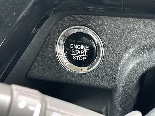 ホンダ ステップワゴン スパーダ クルスピセンシング 三重県 2021(令3)年 3.4万km プレミアムスパークルブラックパール 登録時33448km/ワンオーナー/禁煙車/ハーフレザーシート/純正Gathersナビ/（AM/FM/TV/Bluetooth/CD/DVD/USB）/フルセグTV/バックカメラ/ビルトインETC2.0/ステアリングスイッチ/パドルシフト/レーダークルーズコントロール/両側パワースライドドア/わくわくゲート/シートヒーター/オートライト/衝突軽減システム/車線逸脱防止機能/ISOFIX/アイドリングストップ/プッシュスタート/純正17インチアルミ/カーテンエアバック/スペアキー/取説/保証書
