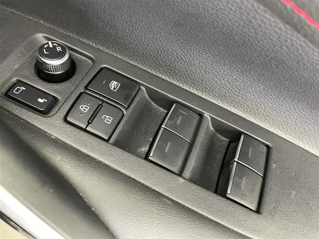 トヨタ カローラ スポーツ ハイブリッドG Z 富山県 2019(令1)年 3.1万km アティチュードブラックマイカ 純正9型ナビ（AM/FM/DVD/BT/フルセグ）/バックカメラ/ドライブレコーダー/ETC/衝突被害軽減システム/レーダークルーズコントロール/レーンキープアシスト/横滑り防止装置/アイドリングストップ/オートLEDライト/オートマチックハイビーム/純正アルミホイール/純正フロアマット/革巻きステアリング/ステアリングスイッチ/オートホールド付電子パーキング/スマートキー