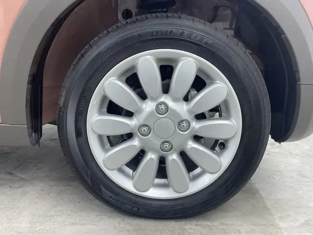 スズキ ラパン X 三重県 2024(令6)年 0.2万km テラコッタピンクメタリック 禁煙車/前席シートヒーター/全方向モニター対応/デュアルセンサーブレーキサポート/ステアリングスイッチ/レーンキープサポート/衝突軽減サポート/アイドリングストップ/プッシュスタート/スマートキー/オートライト/電動格納ミラー/スペアキー
