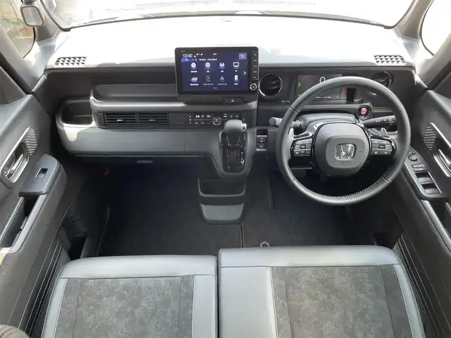 ホンダ Ｎ ＢＯＸ カスタム ターボ 滋賀県 2024(令6)年 0.1万km メテオロイドグレーメタリック 禁煙車/純正9型ナビ/CD/DVD/Bluetooth/フルセグTV/ドラレコ/ETC/バックカメラ/両側パワースライドドア/プッシュスタート/スペアキー/クルーズコントロール/ハーフレザーシート/ホンダセンシング/LEDヘッドライト/オートライト