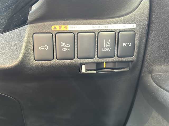三菱 アウトランダー ＰＨＥＶ G ナビパッケージ 秋田県 2014(平26)年 3.5万km 赤 ４WD/追従機能付きクルーズコントロール/社外スタッドレスタイヤ積み込み/キャリア付き/プラグインハイブリッド/ETC/ペット毛