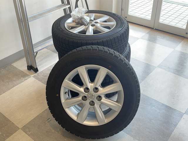 トヨタ ウィッシュ 1．8S 福井県 2012(平24)年 12.5万km ホワイトパールクリスタルシャイン 純正7インチSDナビ/フルセグTV/バックカメラ/ビルトインETC/純正AW付スタッドレスタイヤ車載/MTモード付AT/パドルシフト/オートライト/HIDヘッドライト/フォグランプ/社外AW/プッシュスタート/スマートキー/純正フロアマット/4WD/コーナーポール