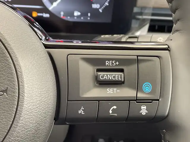日産 セレナ e－パワー ハイウェイスター V 栃木県 2025(令7)年 0.1千km プリズムホワイト 登録済未使用車/NissanConnectナビゲーションシステム/　（Bluetooth/フルセグTV/USB）/インテリジェント アラウンドビューモニター/6スピーカー/プロパイロット（ナビリンク機能付）/プロパイロット緊急停止支援システム/ワイヤレス充電器/オートレベライザー/ETC2.0ユニット（ビルトインタイプ）/ドライブレコーダー（前後セット）/アダプティブLEDヘッドライトシステム/インテリジェント ルームミラー/アドバンスドドライブアシストディスプレイ/　　　　　　　　　　　　　　（12.3インチカラーディスプレイ）/統合型インターフェースディスプレイ/ヘッドランプ オートレベライザー/アダプティブLEDヘッドライトシステム/純正16インチAW