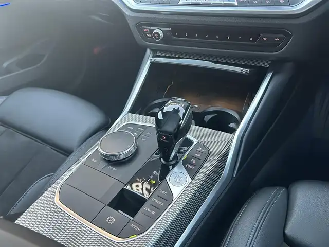 ＢＭＷ ３２０ｉ ツーリング Mスポーツ 福岡県 2020(令2)年 3.5万km サファイアブラックP ワンオーナー/アンビエントライト/純正ナビ/Bluetooth/USB/CarPlay/アダプティブクルーズコントロール/ブラインドスポット/レーンキープ/360°カメラ/パワーシート/メモリーシート/ハンズフリーパワーテールゲート/ワイヤレス充電/純正18インチアルミ/ミラー一体型ETC/ドラレコ/純正フロアマット/LEDヘッドライト/スマートキー