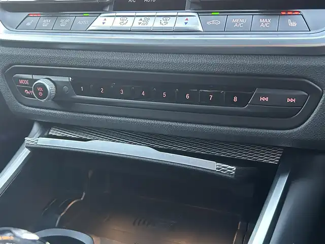 ＢＭＷ ３２０ｉ ツーリング Mスポーツ 福岡県 2020(令2)年 3.5万km サファイアブラックP ワンオーナー/アンビエントライト/純正ナビ/Bluetooth/USB/CarPlay/アダプティブクルーズコントロール/ブラインドスポット/レーンキープ/360°カメラ/パワーシート/メモリーシート/ハンズフリーパワーテールゲート/ワイヤレス充電/純正18インチアルミ/ミラー一体型ETC/ドラレコ/純正フロアマット/LEDヘッドライト/スマートキー