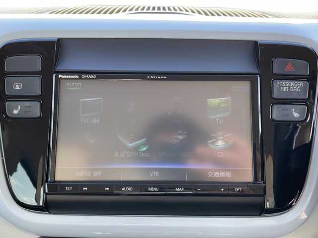 フォルクスワーゲン アップ！ ハイアップ！ 岩手県 2013(平25)年 6.6万km 白 衝突被害軽減機能　ナビ　Ｂｌｕｅｔｏｏｔｈ　ＣＤ／ＤＶＤ再生　フルセグ　ＥＴＣ　フロアマット　前席シートヒーター　純正１５インチアルミホイール　前後フォグランプ　ＬＥＤヘッドライト　リモコンキー