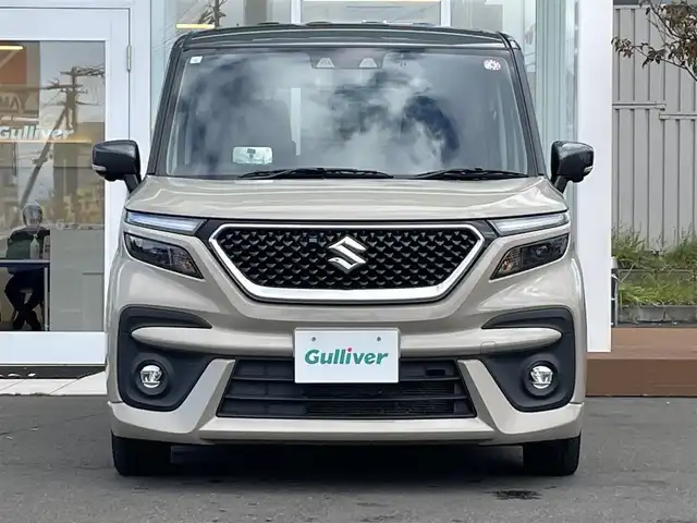 スズキ ソリオ バンディット HV MV 道央・札幌 2023(令5)年 8.3万km キャラバンアイボリーパールM / ガンメタリック2トーン ・4WD/・純正９インチナビ/(フルセグ/AM/FM/CD/DVD/BT)/・全方位カメラ/・衝突軽減ブレーキ/・純正ドライブレコーダー/・両側パワースライドドア/・D席/N席シートヒーター/・冬タイヤ　15インチ積込/・純正　15インチAW/・純正フロアマット/・アイドリングストップ/・クルーズコントロール（追従走行有）/・リアコーナーセンサー/・レーンキープアシスト/・LEDヘッドライ/・オートライト/・フォグランプ/・ポップアップディスプレイ/・盗難防止装置/・ABS/・横滑り防止装置/・スマートキー/・プッシュスタート/・スペアキー/・USB充電typeAtypeC/・後席サーキュレーター