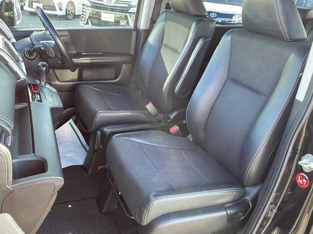 ホンダ ステップワゴン スパーダ Z クールスピリット 栃木県 2012(平24)年 8.2万km プレミアムスパークルブラックパール 純正ナビ/CD/DVD/TV/USB/ビデオ/VSA（ABS＋TCS＋横すべり抑制）+ヒルスタートアシスト機能/バックカメラ/ドライブレコーダー/ETC/アイドリングストップシステム/エコアシスト（ECONモード、コーチング機能）/クルーズコントロール/アクティブコーナリングライト/両側パワースライドドア/Hondaスマートキーシステム/盗難防止装置/スパーダ専用17インチアルミホイール/フォグライト/パドルシフト/ドアバイザー/HIDベットライト/オートライト