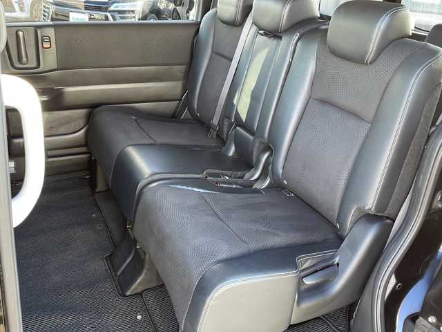 ホンダ ステップワゴン スパーダ Z クールスピリット 栃木県 2012(平24)年 8.2万km プレミアムスパークルブラックパール 純正ナビ/CD/DVD/TV/USB/ビデオ/VSA（ABS＋TCS＋横すべり抑制）+ヒルスタートアシスト機能/バックカメラ/ドライブレコーダー/ETC/アイドリングストップシステム/エコアシスト（ECONモード、コーチング機能）/クルーズコントロール/アクティブコーナリングライト/両側パワースライドドア/Hondaスマートキーシステム/盗難防止装置/スパーダ専用17インチアルミホイール/フォグライト/パドルシフト/ドアバイザー/HIDベットライト/オートライト