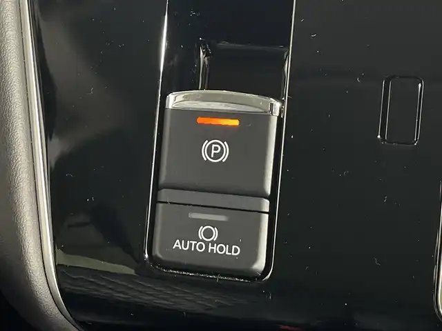 三菱 デリカＤ：５ ジャスパー 神奈川県 2023(令5)年 1.8万km ブラックダイヤモンド/グラファイトグレーメタリック 4WD/純正10.1インチSDナビ/AM　FM　フルセグ　DVD　CD　SD　MSV　USB　Bluetooth/マルチアラウンドモニター/両側パワースライドドア/e-Assist/ACC/専用ハーフレザーシート（合皮）/前席シートヒーター/運転席パワーシート/革巻きステアリング/ステアリングヒーター/ステアリングリモコン/AC100V電源/純正フロアマット/パワーバックドア/バーチャルマルチLEDヘッドライト/フォグランプ/専用18インチアルミホイール/ドアバイザー/衝突被害軽減ブレーキシステム/車線逸脱警報システム/オートマチックハイビーム/誤発進抑制機能（前進時）/スマートキー×2/専用フロントグリル/専用ポジションランプガーニッシュ/専用デカール