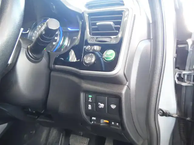 ホンダ グレイス ハイブリッド EX 東京都 2015(平27)年 7.3万km グレー ワンオーナー車/保証書あり/純正ナビ・TV/　BLUETOOTH・HDMI/　バックカメラ・ビルトインETC/ドライブレコーダー/ハーフレザーシート/　前席シートヒーター/あんしんパッケージ/パドルシフト/　クルーズコントロール/モデューロサイドスポイラー/LEDヘッドライト/電動コーナーポール/イルミスカッフプレート/スマートキー×2個