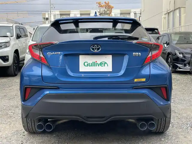 トヨタ Ｃ－ＨＲ G 東京都 2017(平29)年 3.2万km コバルトブルーメタリック 純正メモリナビ(NSZT-Y66T)/　(フルセグTV/Bluetooth/SD/DVD)/バックカメラ/ビルトインETC2.0/前後ドライブレコーダー/ブラックレザーシート/前席シートヒーター/TOYOTA Safety Sense P/・レーダークルーズ コントロール/・プリクラッシュセーフティ/・レーンディパーチャーアラート/・先行車発進告知機能/・オートマチックハイビーム/ブラインドスポットモニター/クリアランスソナー/横滑り防止機能/純正18インチアルミホイール/純正LEDヘッドライト/スマートキー/純正フロアマット/カーテンエアバック/スペアキー1本/保証書/取扱説明書
