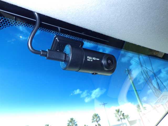 トヨタ アルファード S Cパッケージ 千葉県 2020(令2)年 5.3万km ホワイトパールクリスタルシャイン Toyota Safety Sense/・プリクラッシュセーフティ/・レーンディパーチャーアラート/・オートハイビーム/・レーダークルーズコントロール/・ブラインドスポットモニター/ツインムーンルーフ/両側パワースライドドア/パワーバックドア/10.5インチ純正コネクティッドナビ/バックカメラ/リバース連動ドアミラー（左/右）/ドライブレコーダー（前後撮影）【DRC-35M】/前席パワーシート/エアシート/シートヒーター/助手席/後席オットマン/ETC（2.0）/3眼LEDヘッドライト/フォグライト/ウインカーミラー/コンビハンドル/ステアリングヒーター/ステアリングスイッチ/クリアランスソナー/純正18インチアルミホイル/サイド/カーテンエアバッグ/スマートキー