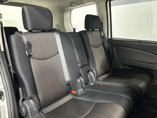 日産 セレナ HWS S HV Vエアロ+Sefty 大阪府 2015(平27)年 5.2万km ブリリアントホワイトパール 純正ナビ(フルセグ/DVD再生/Bluetooth) 360カメラ 後席モニター ETC 両側パワースライドドア 衝突軽減 クルコン クリアランスソナー レーンアシスト スマートキー Pスタート