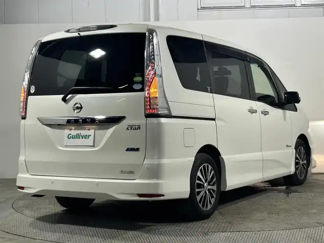 日産 セレナ HWS S HV Vエアロ+Sefty 大阪府 2015(平27)年 5.2万km ブリリアントホワイトパール 純正ナビ(フルセグ/DVD再生/Bluetooth) 360カメラ 後席モニター ETC 両側パワースライドドア 衝突軽減 クルコン クリアランスソナー レーンアシスト スマートキー Pスタート