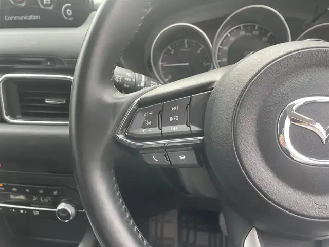 マツダ ＣＸ－５ XD Lパッケージ 兵庫県 2020(令2)年 3.8万km ジェットブラックマイカ 純正ナビ（AM/FM/BT/USB/TV)/全周囲カメラ/プッシュスタート/アイドリングストップ/レーンキープアシスト/ステアリングリモコン/ステアリングヒーター/クルーズコントロール（追従あり）/フルレザーシート/前席パワーシート/メモリーシート/シートヒーター/ETC/前後ドライブレコーダー/電動リアゲート/トノカバー/フロアマット/純正17インチアルミホイール/取扱説明書/保証書