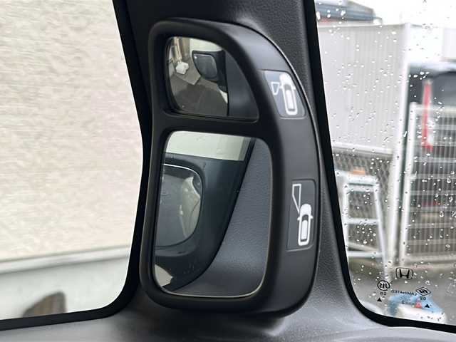 ホンダ Ｎ ＢＯＸ G Lパッケージ 愛媛県 2012(平24)年 7.2万km ヒダマリアイボリーパール 純正ナビ/バックカメラ/横滑り防止装置/スマートキー/プッシュスタート/ステアリングスイッチ