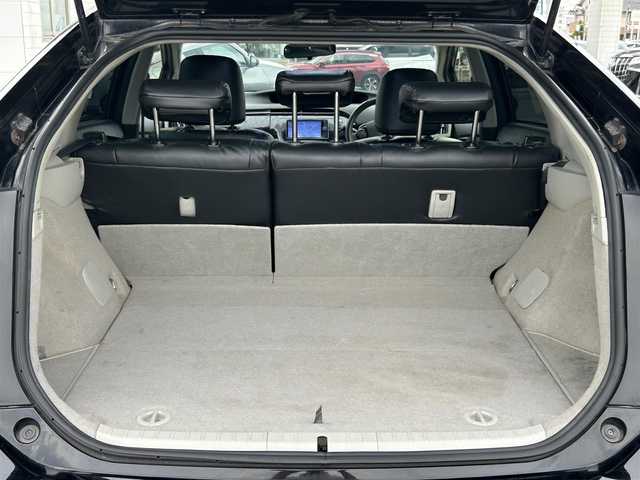 トヨタ プリウス S 広島県 2013(平25)年 15.4万km ブラック 純正ナビ/「CD/DVD/Bluetooth」/バックカメラ/ETC/一時停止案内/HIDヘッドライト/フォグライト/オートライト/プッシュスタート/純正15インチAW/純正フロアマット/保証書