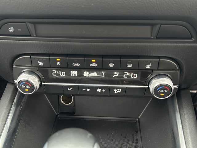 マツダ ＣＸ－５ XD ブラックトーンエディション 茨城県 2022(令4)年 2.2万km ポリメタルグレーM 純正メモリーナビ/Bluetooth/フルセグTV/AM/FM/アラウンドビューモニター/バックカメラ/全方位カメラ/ドライブレコーダー/ETC/USB端子/電動リアゲート/アダプティブクルーズコントロール/ハーフレザー/前席パワーシート/前席シートヒーター/ステアリングヒーター/LEDヘッドライト/オートライト/コーナーセンサー/レーンキープアシスト/純正19インチアルミホイール/純正フロアマット/衝突軽減システム/保証書/取扱説明書/記録簿