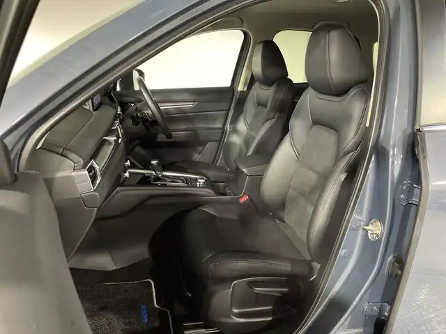 マツダ ＣＸ－５ XD ブラックトーンエディション 神奈川県 2022(令4)年 2.2万km ポリメタルグレーM ディーゼルターボ/マツダコネクトSDナビゲーション/フルセグ　Bluetooth　USB　/360度ビューカメラ/ヘッドアップディスプレイ/パワーバックドア/i-ACTIVSENSE/アドバンスドスマートシティブレーキサポート/スマートブレーキサポート/マツダレーダークルーズコントロール/AT誤発進抑制制御/車線逸脱警報システム/レーンキープアシストシステム/アダブティブLEDヘッドライト/ドライバーアテンションアラート/ブラインドスポットモニタリング/交通標識認識システム/リアクロストラフィックアラート/アイドリングストップ/前後ソナー/ハーフレザーシート/運転席パワーシート/ポジションメモリー/前席シートヒーター/革巻きステアリング/パドルシフト/ステアリングスイッチ/社外前方ドライブレコーダー/社外ETC/電動パーキングブレーキ/オートブレーキホールド/プッシュスタート/スマートキー/オートライト/フロントフォグランプ/純正19インチアルミホイール/純正リアスポイラー/取説　保証書　スペアキー