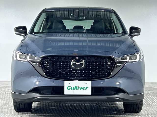 マツダ ＣＸ－５ XD ブラックトーンエディション 神奈川県 2022(令4)年 2.2万km ポリメタルグレーM ディーゼルターボ/マツダコネクトSDナビゲーション/フルセグ　Bluetooth　USB　/360度ビューカメラ/ヘッドアップディスプレイ/パワーバックドア/i-ACTIVSENSE/アドバンスドスマートシティブレーキサポート/スマートブレーキサポート/マツダレーダークルーズコントロール/AT誤発進抑制制御/車線逸脱警報システム/レーンキープアシストシステム/アダブティブLEDヘッドライト/ドライバーアテンションアラート/ブラインドスポットモニタリング/交通標識認識システム/リアクロストラフィックアラート/アイドリングストップ/前後ソナー/ハーフレザーシート/運転席パワーシート/ポジションメモリー/前席シートヒーター/革巻きステアリング/パドルシフト/ステアリングスイッチ/社外前方ドライブレコーダー/社外ETC/電動パーキングブレーキ/オートブレーキホールド/プッシュスタート/スマートキー/オートライト/フロントフォグランプ/純正19インチアルミホイール/純正リアスポイラー/取説　保証書　スペアキー