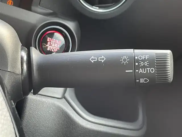ホンダ Ｎ ＢＯＸ カスタム 滋賀県 2024(令6)年 0.1万km ミッドナイトブルービームM 禁煙車/純正9型ナビ/（BT/CD/DVD/AppleCarPlay/AndroidAuto/フルセグ）/片側電動スライドドア/前方ドライブレコーダー/バックカメラ/ETC/ホンダセンシング/・衝突軽減ブレーキ（CMBS）/・誤発進抑制機能（前方・後方）/・歩行者事故低減ステアリング/・路外逸脱抑制機能/・アダプティブクルーズコントロール（ACC）/・車線維持支援システム（LKAS）/・先行車発進お知らせ機能/・標識認識機能/・オートハイビーム/電動パーキング/オートホールド/オートエアコン/USB（Type-A/Type-C）/スマートキー/スペアキー/オートライト/LEDヘッドライト