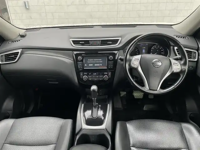 日産 エクストレイル ハイブリッド 20X エマージェンシーブレーキ 長崎県 2015(平27)年 7.8万km ブリリアントホワイトパール (株)IDOMが運営する【じしゃロン長崎店】の自社ローン専用車両になりますこちらは現金またはオートローンご利用時の価格です。自社ローンご希望の方は別途その旨お申付け下さい