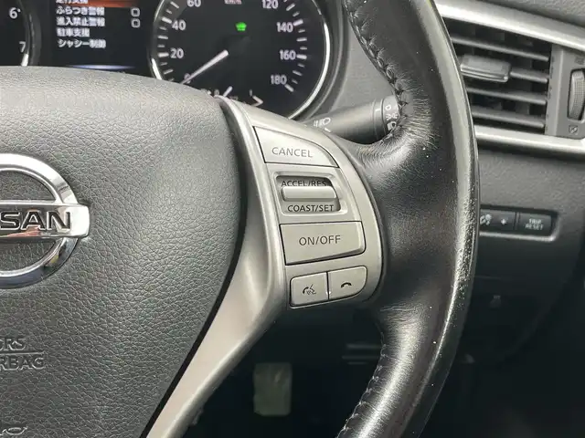 日産 エクストレイル ハイブリッド 20X エマージェンシーブレーキ 長崎県 2015(平27)年 7.8万km ブリリアントホワイトパール (株)IDOMが運営する【じしゃロン長崎店】の自社ローン専用車両になりますこちらは現金またはオートローンご利用時の価格です。自社ローンご希望の方は別途その旨お申付け下さい