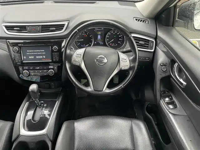 日産 エクストレイル ハイブリッド 20X エマージェンシーブレーキ 長崎県 2015(平27)年 7.8万km ブリリアントホワイトパール (株)IDOMが運営する【じしゃロン長崎店】の自社ローン専用車両になりますこちらは現金またはオートローンご利用時の価格です。自社ローンご希望の方は別途その旨お申付け下さい