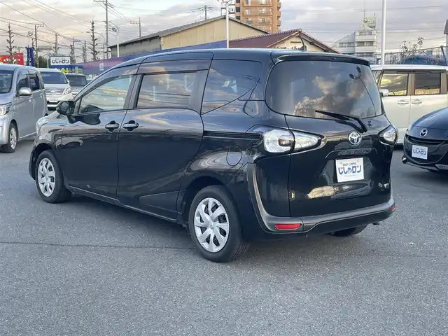 トヨタ シエンタ ハイブリッド X 東京都 2015(平27)年 9.4万km ブラックマイカ (株)IDOMが運営する【じしゃロン昭島店】の自社ローン対象車両になります。こちらは現金ご利用時の価格です。自社ローンご希望の方は別途その旨お申付け下さい。						/エアコン故障/ナビ/ETC/片側パワースライドドア