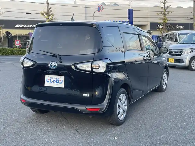 トヨタ シエンタ ハイブリッド X 東京都 2015(平27)年 9.4万km ブラックマイカ (株)IDOMが運営する【じしゃロン昭島店】の自社ローン対象車両になります。こちらは現金ご利用時の価格です。自社ローンご希望の方は別途その旨お申付け下さい。						/エアコン故障/ナビ/ETC/片側パワースライドドア