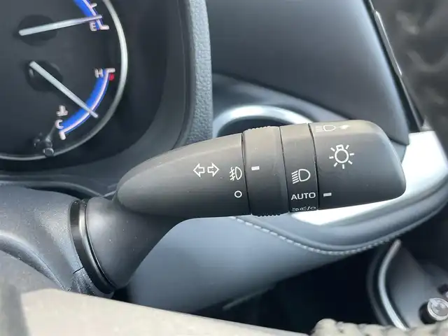 トヨタ ノア ハイブリッド S－Z 千葉県 2023(令5)年 2.1万km アティチュードブラックマイカ トヨタセーフティセンス/　衝突軽減ブレーキ/レーンキープアシスト/　レーダークルーズコントロール/オートハイビーム/　クリアランスソナー/10.5インチディスプレイオーディオプラス/　フルセグ/BT/DVD/CD/USB/HDMI/バックカメラ/ステアリングスイッチ/ETC2.0/両側パワースライドドア/LEDヘッドライト/オートライト/フォグライト/電動パーキングブレーキ/ブレーキホールド/スマートキー/プッシュスタート/フロアマット/オート電動格納/ウィンカーミラー