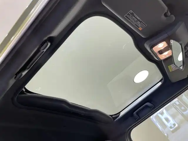 ダイハツ タフト G ターボ 愛知県 2020(令2)年 1.8万km フォレストカーキメタリック 純正９インチディスプレイオーディオ/ガラスルーフ/パノラミックビューモニター/レーダークルーズコントロール/衝突軽減ブレーキ/車線逸脱警報/先行車発進告知/クリアランスソナー/電動パーキングブレーキ/ブレーキホールド/シートヒーター/ドライブレコーダー/ＥＴＣ/アクセサリーソケット/USB入力端子/LEDヘッドライト/アイドリングストップ/ISOFIX/純正ゴムマット/純正15インチアルミホイール