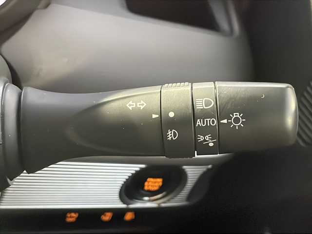 スズキ スペーシア ギア HYBRID XZ 山口県 2023(令5)年 1.8万km クールカーキパールメタリック/ガンメタリック2トーン デュアルセンサーブレーキサポートII	/・アダプティブクルーズコントロール (ACC)/・低速時ブレーキサポート/・誤発進抑制機能 /・ 後方誤発進抑制機能/・発進お知らせ機能/・車線逸脱警報機能 /・ 車線逸脱抑制/・機能ふらつき警報機能/・標識認識機能/・ハイビームアシスト/スマートキー×２/社外メモリナビ　（MDV-D310）/ワンセグTV/CD/DVD/Bluetooth//バックカメラ/両側パワースライドドア/ドライブレコーダー（DC-XR2）/ヘッドアップディスプレイ/LEDオートライト/D席/N席シートヒーター/ルーフレール/ビルトインETC/純正14インチアルミホイール/保証書/取扱説明書